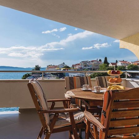 Nice Home In Sibenik With Kitchen Exterior foto